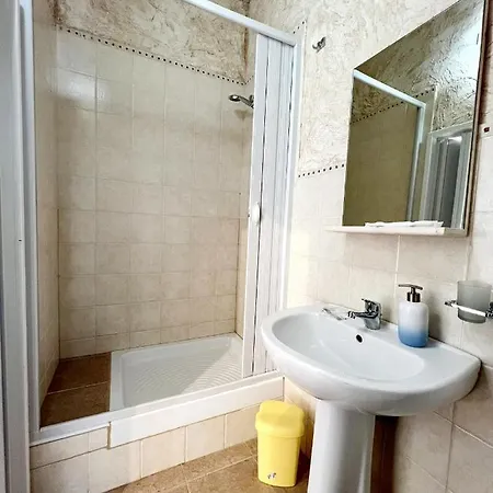 Il Girasole Oda ve Kahvaltı 4*